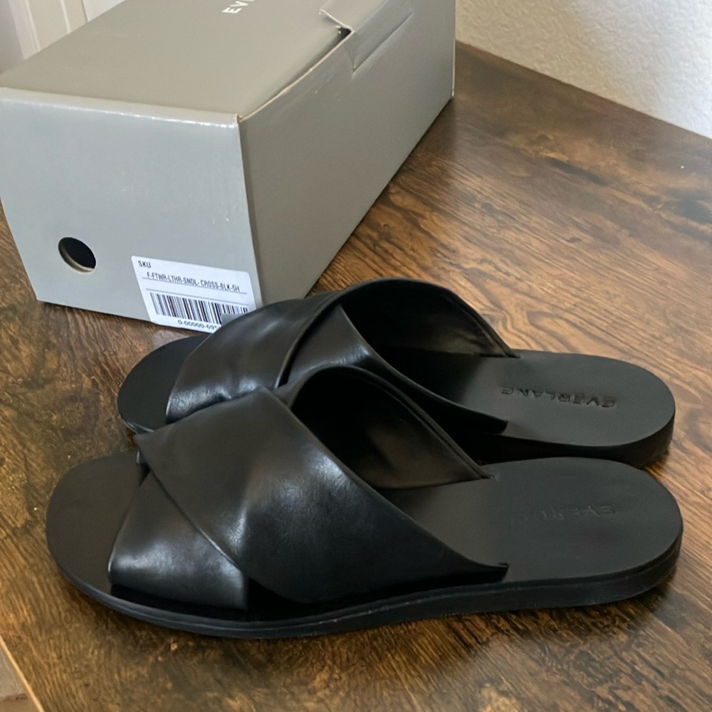 Everlane Women’s The Day leather crossover slide sandals